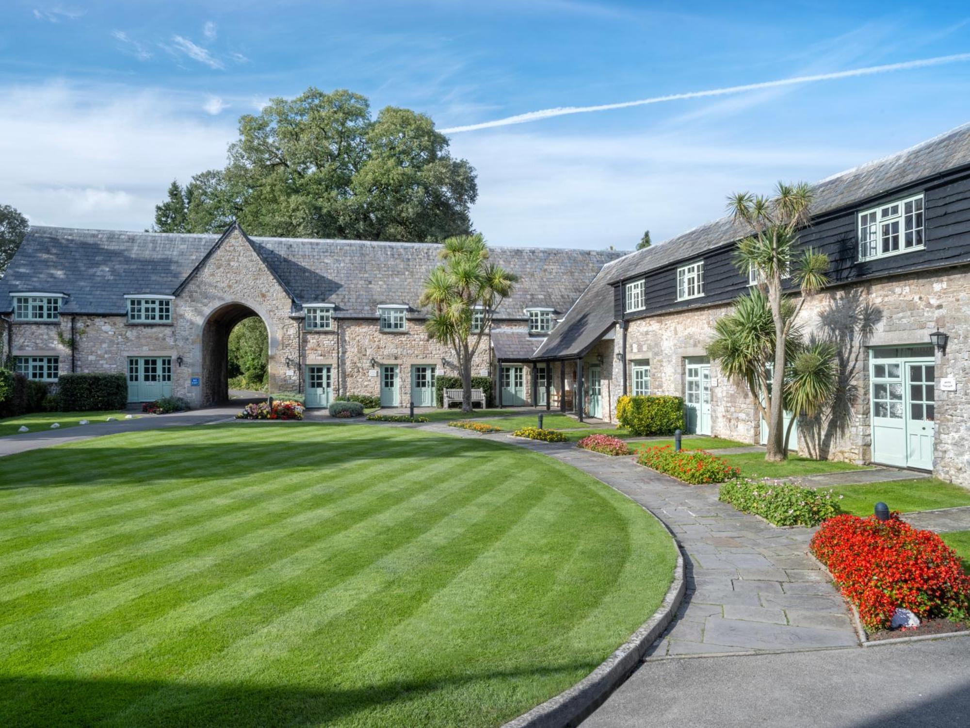 Delta Hotels By Marriott St Pierre Country Club Chepstow Exterior foto